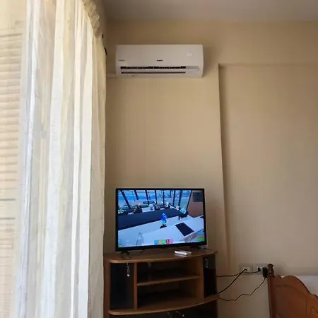 “by The Sea One Bedroom Apartment” דירה Vlorë